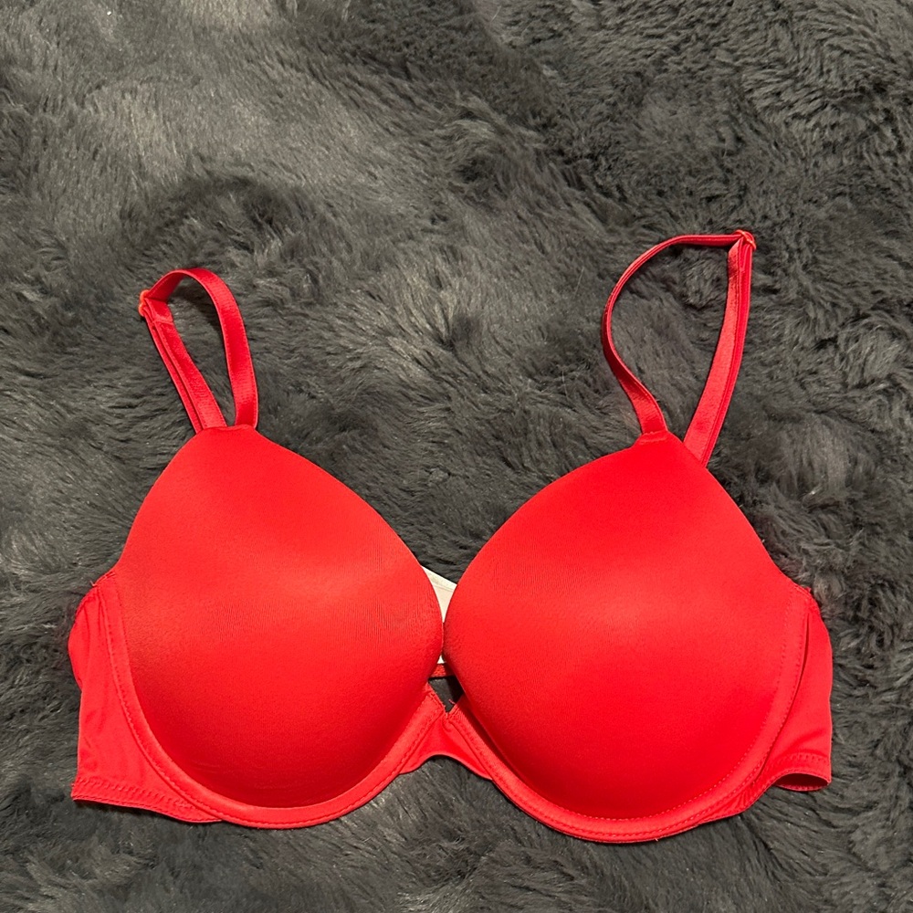 PINK Victoria's Secret Bold Red Bra